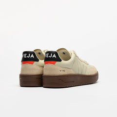 V-90 ZZ O.T. PIERRE ALMOND BLACK